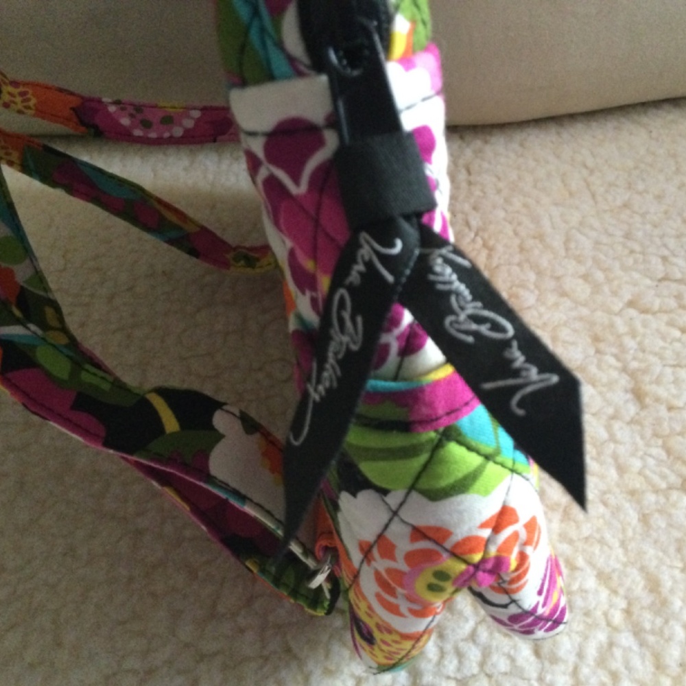 Vera Bradley (NWT) Backpack BEAUTIFUL *Rare DISCONTINUED Pattern 🎈NEW with Tag - Picture 10 of 10